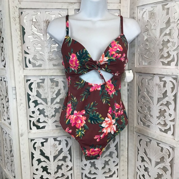 Shade & Shore Tie Front Cut Out Swimsuit Size 34C - Picture 7 of 14